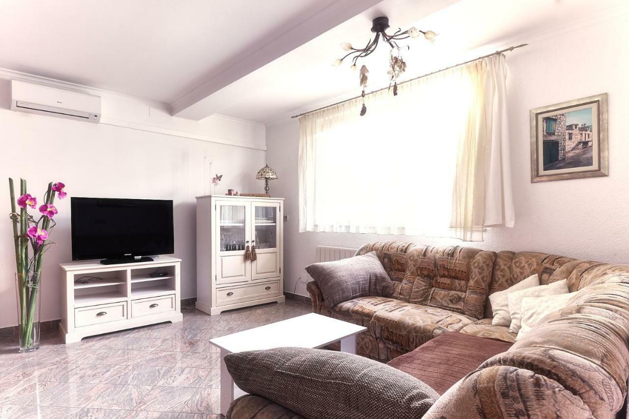 Apartment Casa Podstrana Dış mekan fotoğraf
